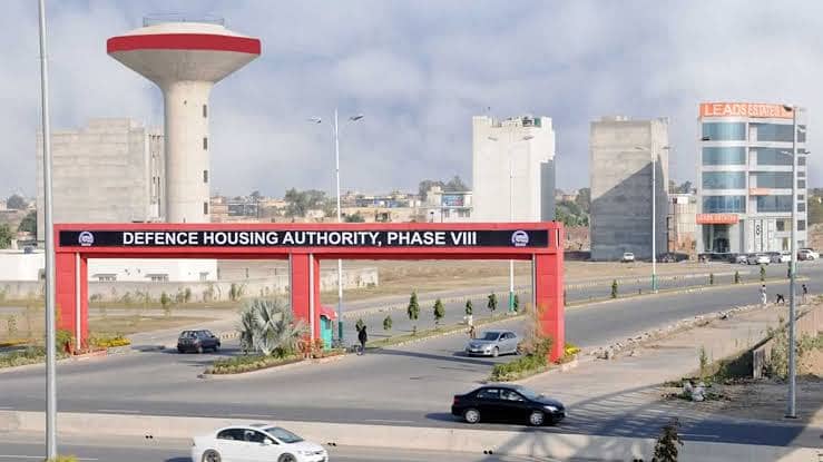 1 KANAL CORNER PLOT FOR SALE IN DHA PHASE 8 T BLOCK 0