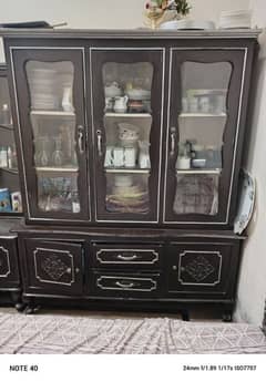 Almari and dressing table