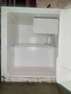 single door fridge