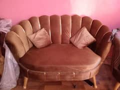 5 seater sofa set available 1 month used only brand new 42 thousand