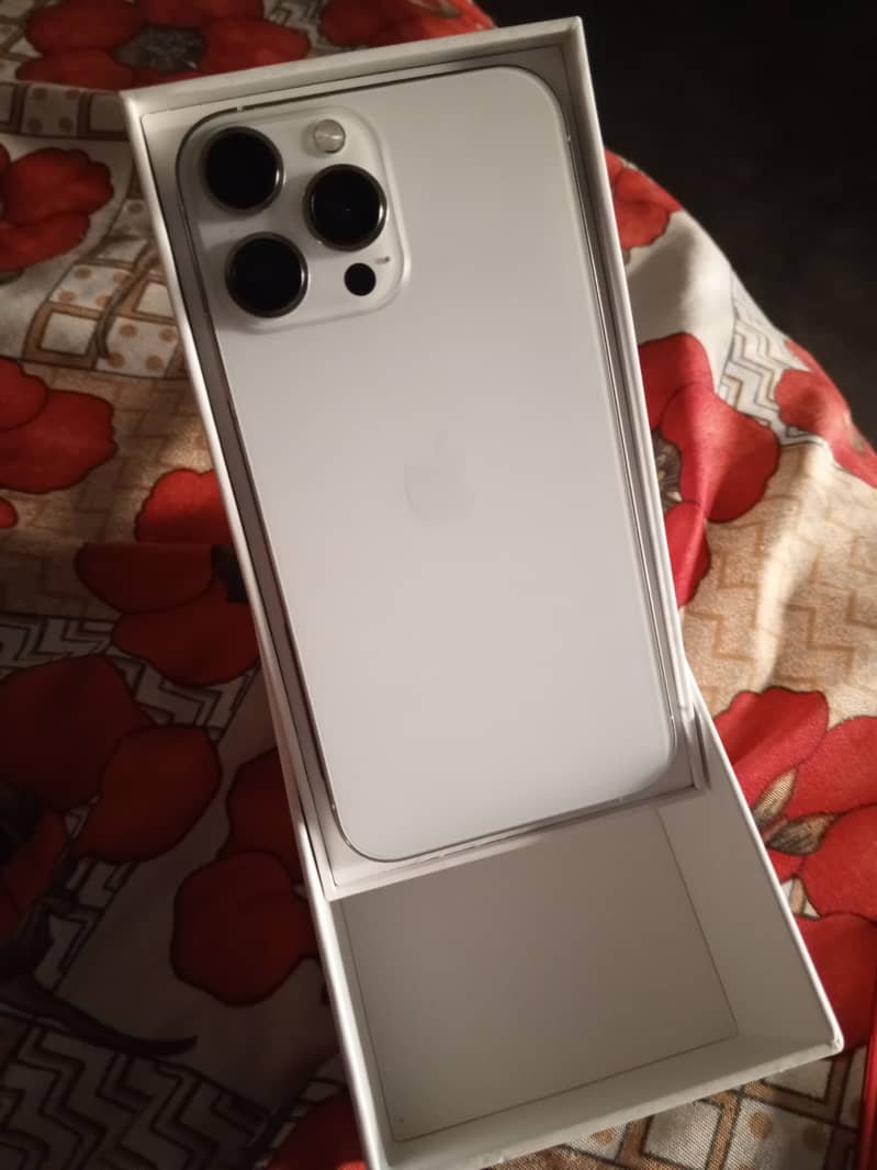 Iphone XR. Converted to 13 PRO factory Unlock Non pta With Box 4