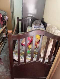 babycot looks like new not used