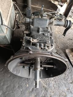 isuzu FPR truck gear