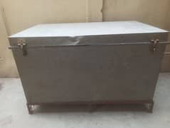 iron peti 6 feet , 3 feet with iron stand