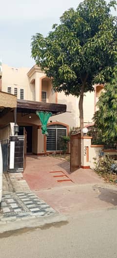 3 Beds 3.5 Marla House for Sale Prime Location in Paragon City Barki road Lahore