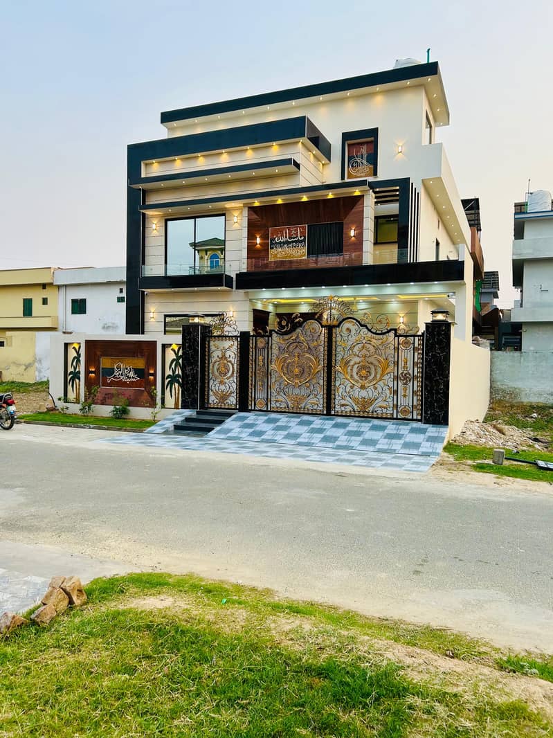 Prime Location 10 Marla House For sale In Central Park - Block A Lahore In Only Rs. 40000000 5