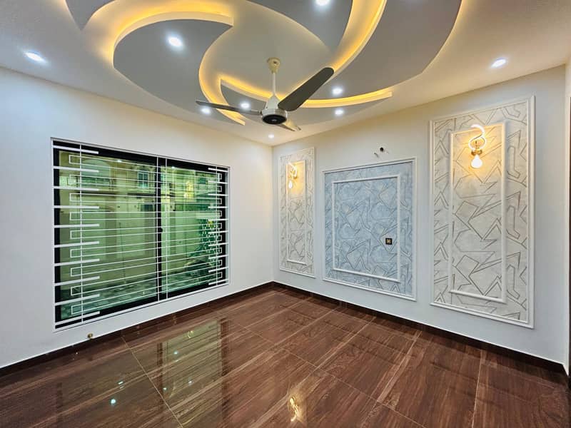Prime Location 10 Marla House For sale In Central Park - Block A Lahore In Only Rs. 40000000 8