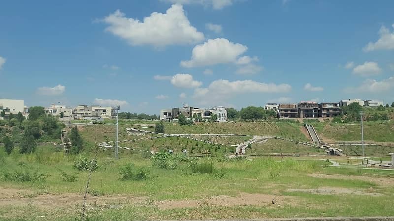 Top of the line. Heightened Location Solid and Level Plot with beautiful view. Dem 2.90 Crore Negotiable 14