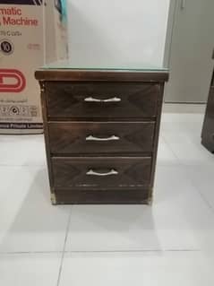 Table in Very Good Condition