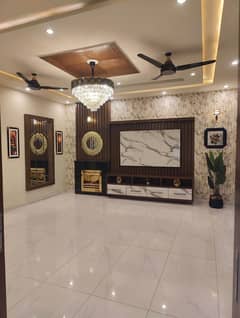 A Well Designed House Is Up For sale In An Ideal Location In Lahore