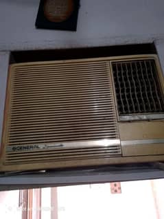 general window ac  1.5 ton total gunine condition