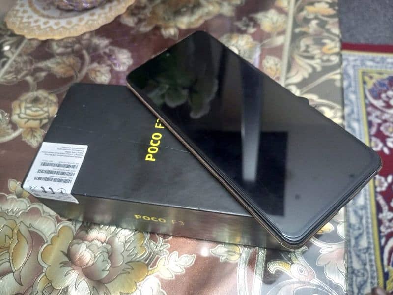 Xiaomi Poco F3 12/256 gaming 3