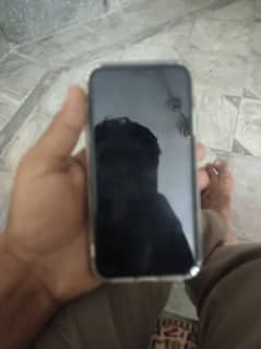 IPhone 11 Non PTA ( Ufone Or Onic Sim Working Lifetime