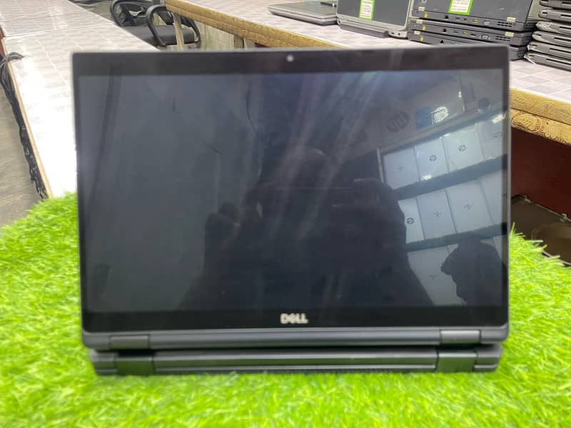Dell Latitude 7390 2-in-1 (Touch Screen) 0322-8832611 3