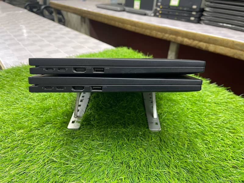Dell Latitude 7390 2-in-1 (Touch Screen) 0322-8832611 7