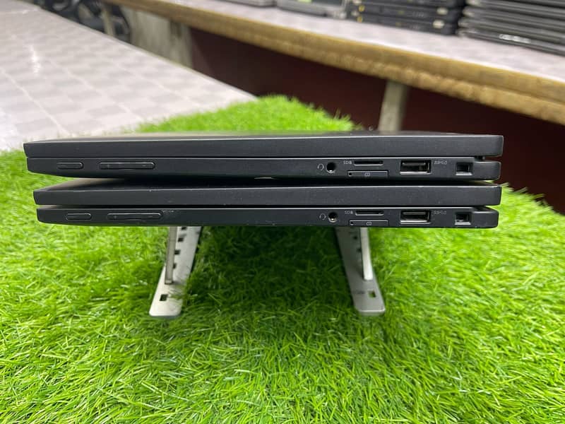 Dell Latitude 7390 2-in-1 (Touch Screen) 0322-8832611 8