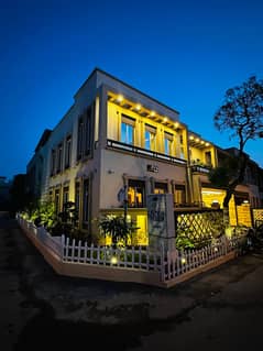 9 Marle Corner Designer house For Sale In Bahria Town Islamabad Phase 8