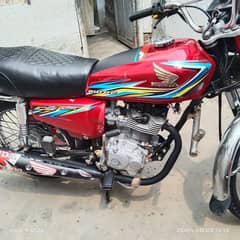 CG 125 Honda 2018 model bilkul call number or whatsapp 03074874475