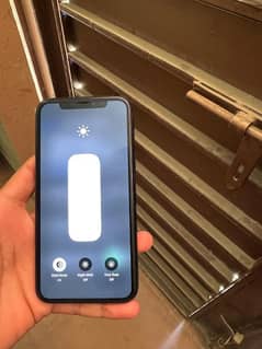 iphone 11 pro max 256 gb PTA Approved with box.
