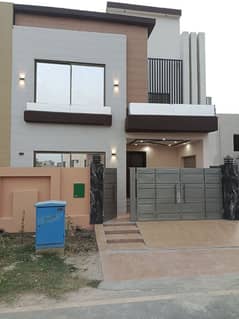 Facing Park Owner Build Solid House 4 Sale