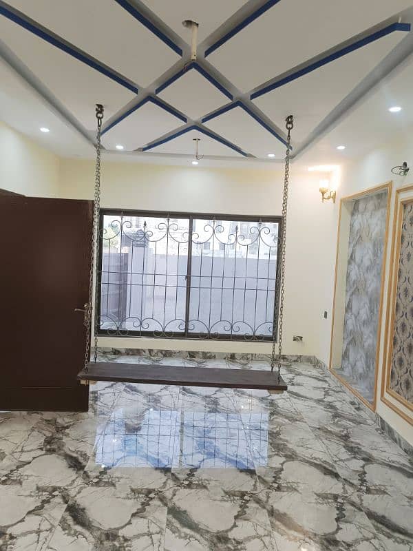 Facing Park Owner Build Solid House 4 Sale 3