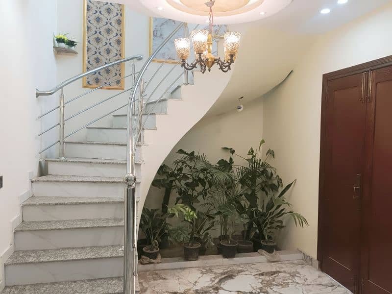 Facing Park Owner Build Solid House 4 Sale 7