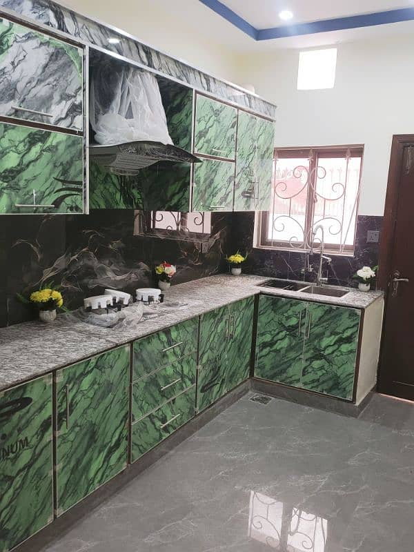 Facing Park Owner Build Solid House 4 Sale 8