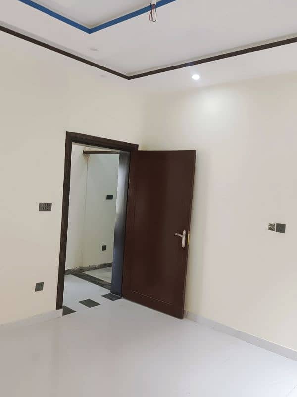 Facing Park Owner Build Solid House 4 Sale 18
