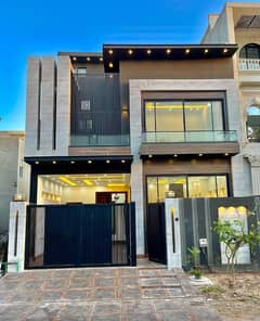 Get In Touch Now To Buy A Prime Location House In Multan