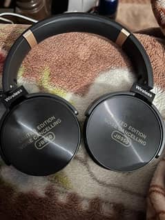 Gaming headphones