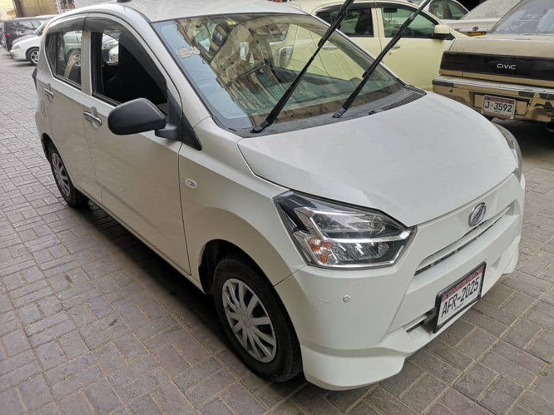 Daihatsu Mira 2022 3