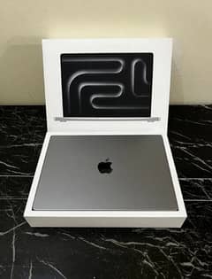 MacBook Pro M3 Full Box