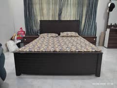 queen size wooden bed with mattress and 2 side tables i