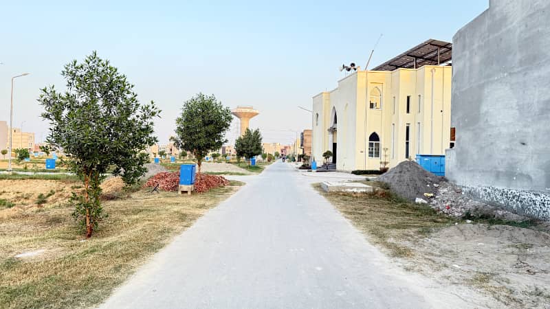 LDA Approved 3 MARLA Possession Plot For Sale In ALI BLOCK 0