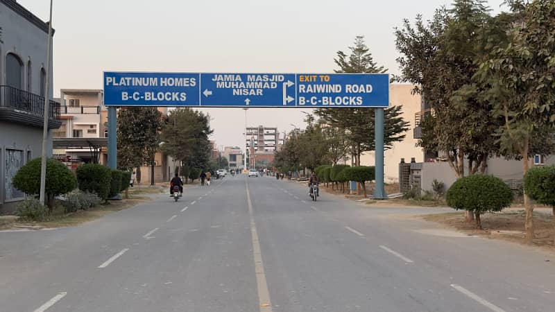 Low Budget Prime Location Plot For Sale In E Block 19