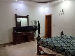 1 KANAL UPPER PORTION FOR RENT AT THE PRIME LOCATION MODEL TOWN LAHORE