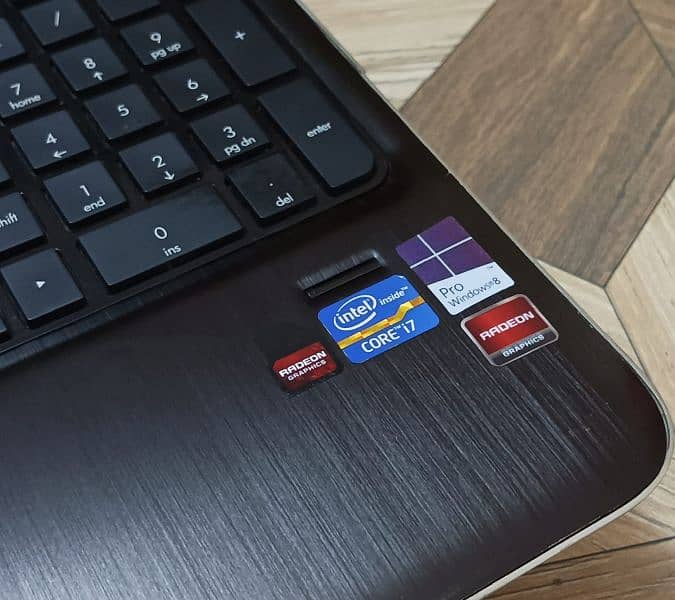 HP Pavilion DV6 core i7 4/320GB 3