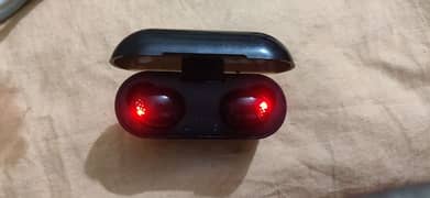 M90 . JBL. Tws 5.0 charger 03354355317