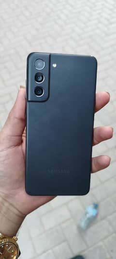 samsumg s21 fe 8-258