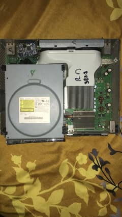 Xbox 360 without body dead only for parts available with 1 controller