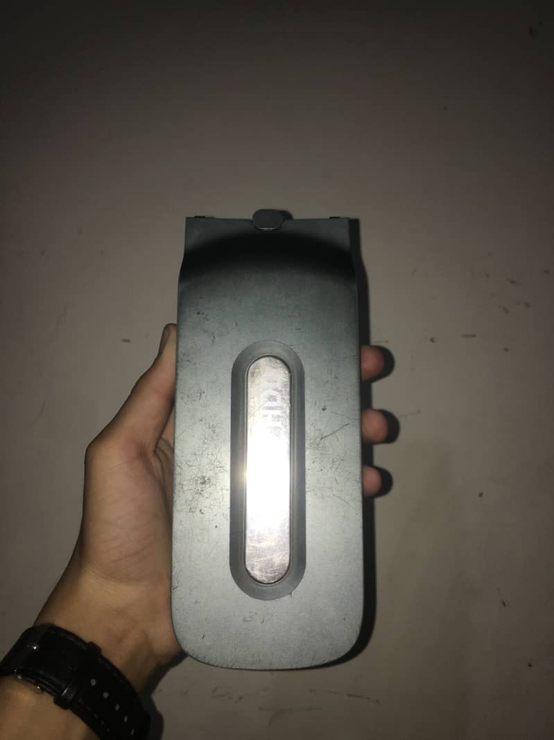 Xbox 360 without body dead only for parts available with 1 controller 6