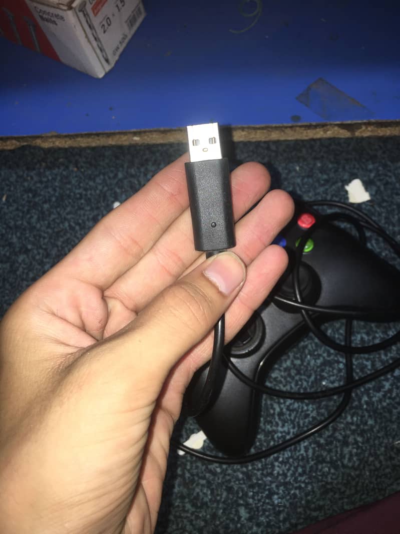 Xbox 360 without body dead only for parts available with 1 controller 9