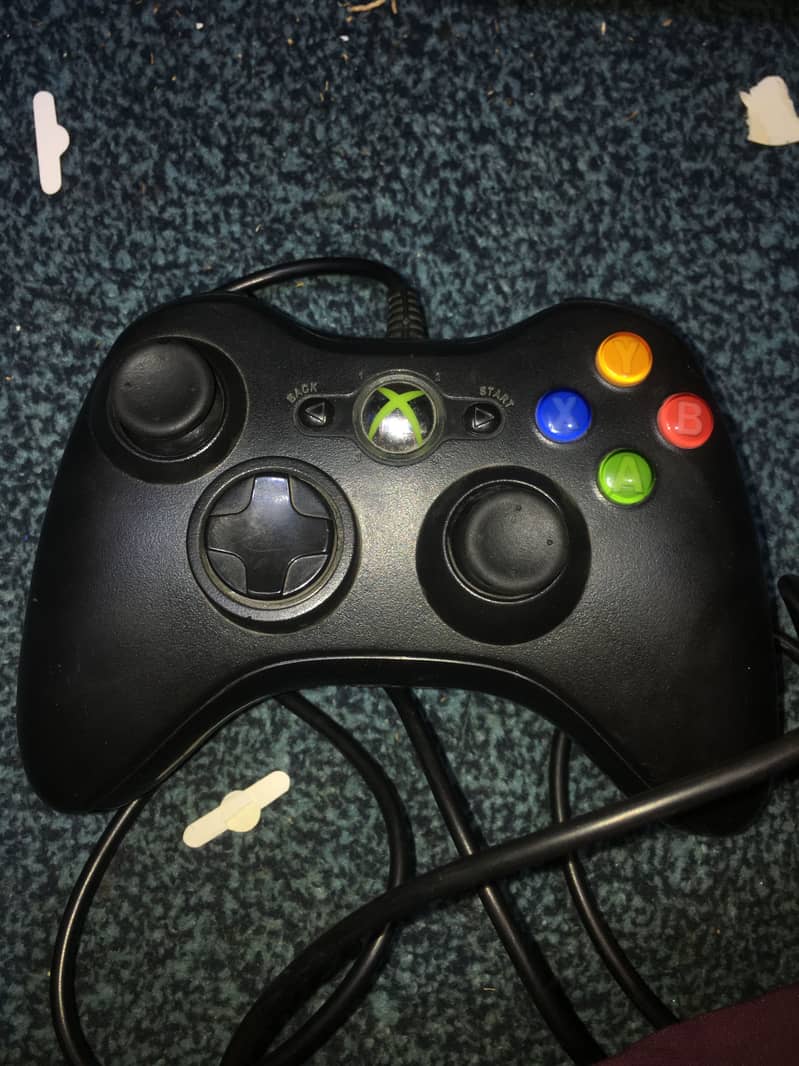 Xbox 360 without body dead only for parts available with 1 controller 13