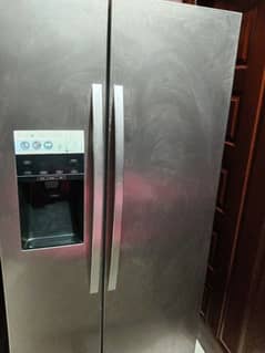 KENWOOD DOUBLE DOOR FRIDGE