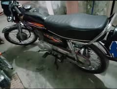 Honda CG 125 2018 Model for sale WhatsApp 0370,4815,729