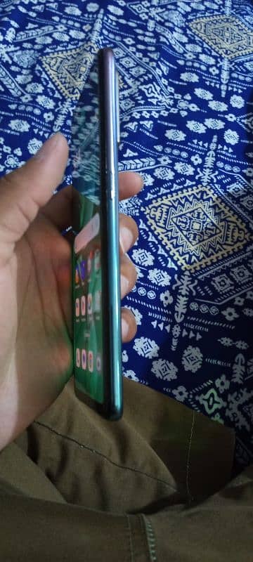 oppo F19pro 10/9 super AMOLED display in display fingerprint 2