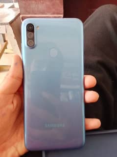 Samsung galaxy a11 no box charger available