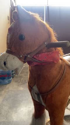 Kids horse moves automatically