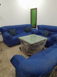 slightly use sofa 8 pcs set and 5 pcs set