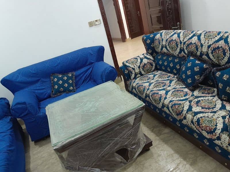 slightly use sofa 8 pcs set and 5 pcs set 2